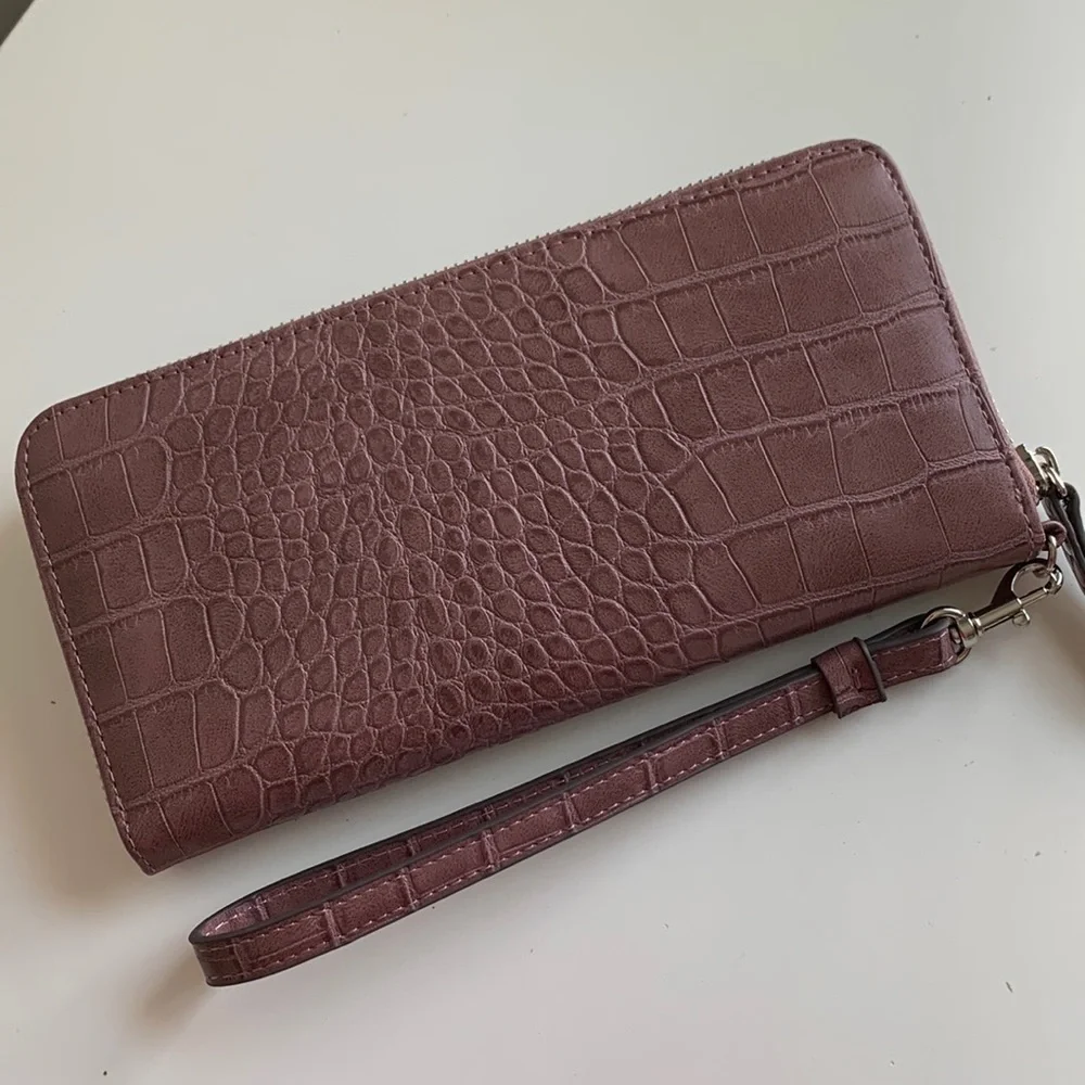 NWOT Anne Klein Wallet Wristlet in Mauve Pink